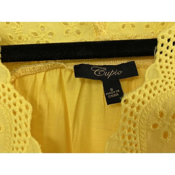 3/$15 SALE - Cupio Women's Yellow Eyelet Detail Tunic Top Blous - Picture 3 of 5